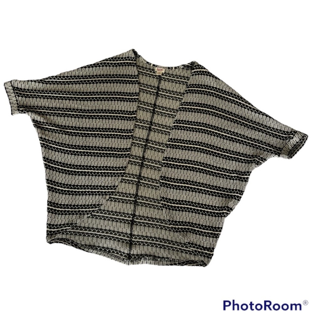 Mossimo kimono-style knitted top. Medium.